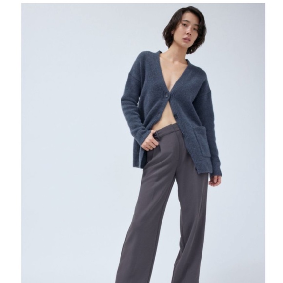 Aritzia Merino wool Wilfred chocolate sweater - Picture 5 of 5